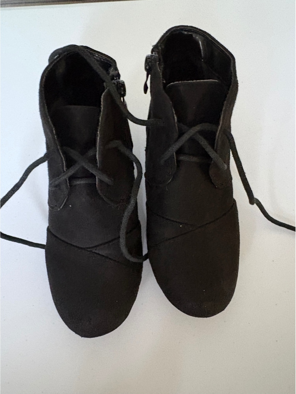 Girl size 1 boots